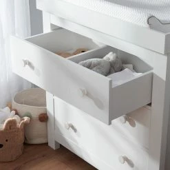 Cuddleco Aylesbury 3 Drawer Dresser & Changer Bathing & Feeding