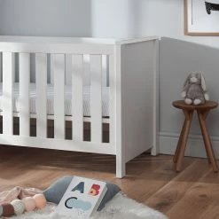 Furniture Cuddleco Aylesbury 3pc Nursery Set - 3 Drawer Dresser/Changer, Cot Bed & Wardrobe