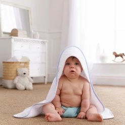 Clair De Lune Star Hooded Towel Bathing & Feeding