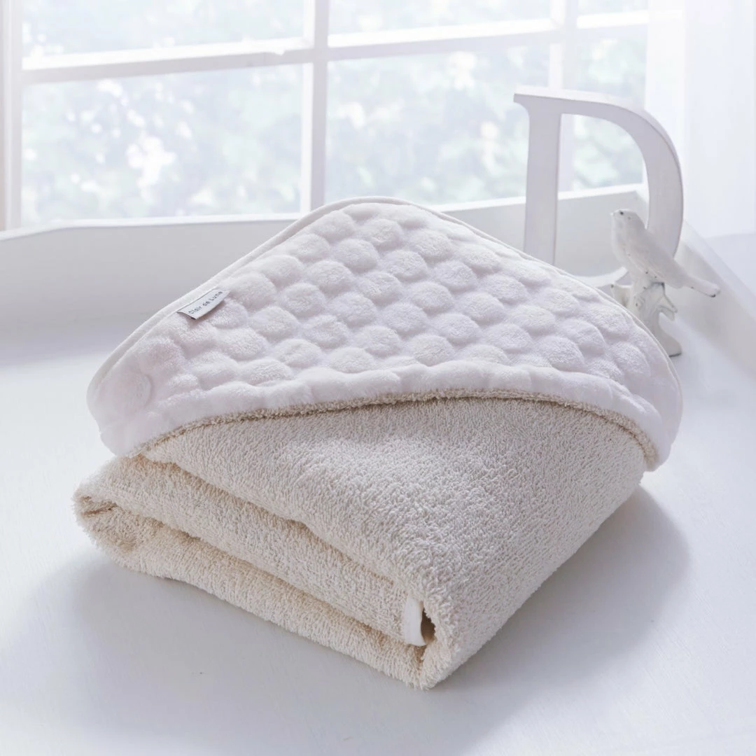 Clair De Lune Bathing & Feeding Marshmallow Hooded Towel