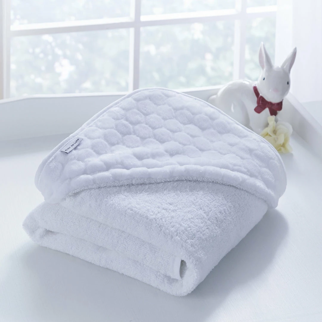 Clair De Lune Bathing & Feeding Marshmallow Hooded Towel